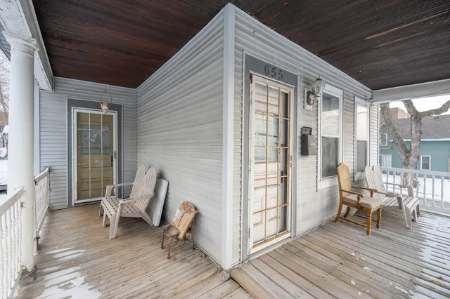 $199,900 | 655 South Robert Street, St. Paul, MN 55107