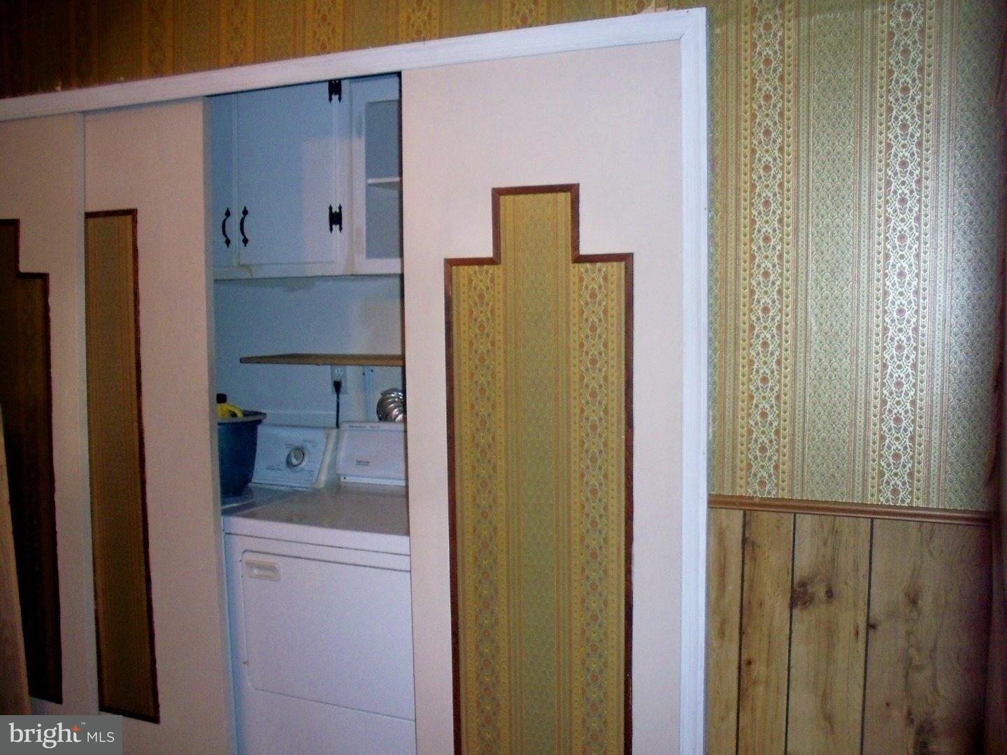 149 Saxton Road Dover, DE 19901 - Photo 7 of 25 Laundry Room