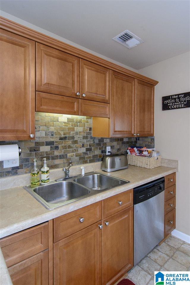2477 Ridgemont Drive Birmingham, AL 35244 - Photo 11 of 27