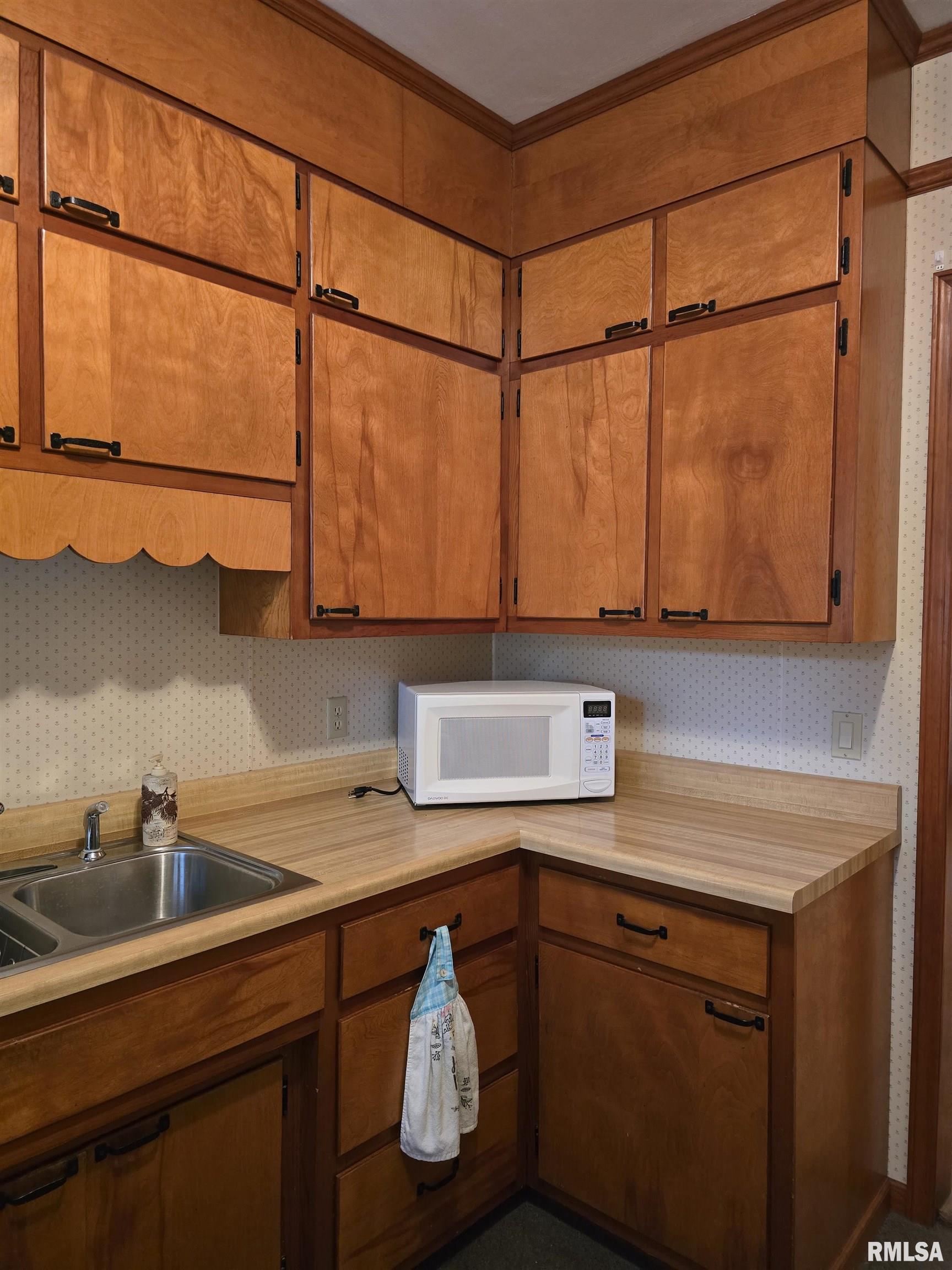 1195 South Main Street Canton, IL 61520 - Photo 18 of 40