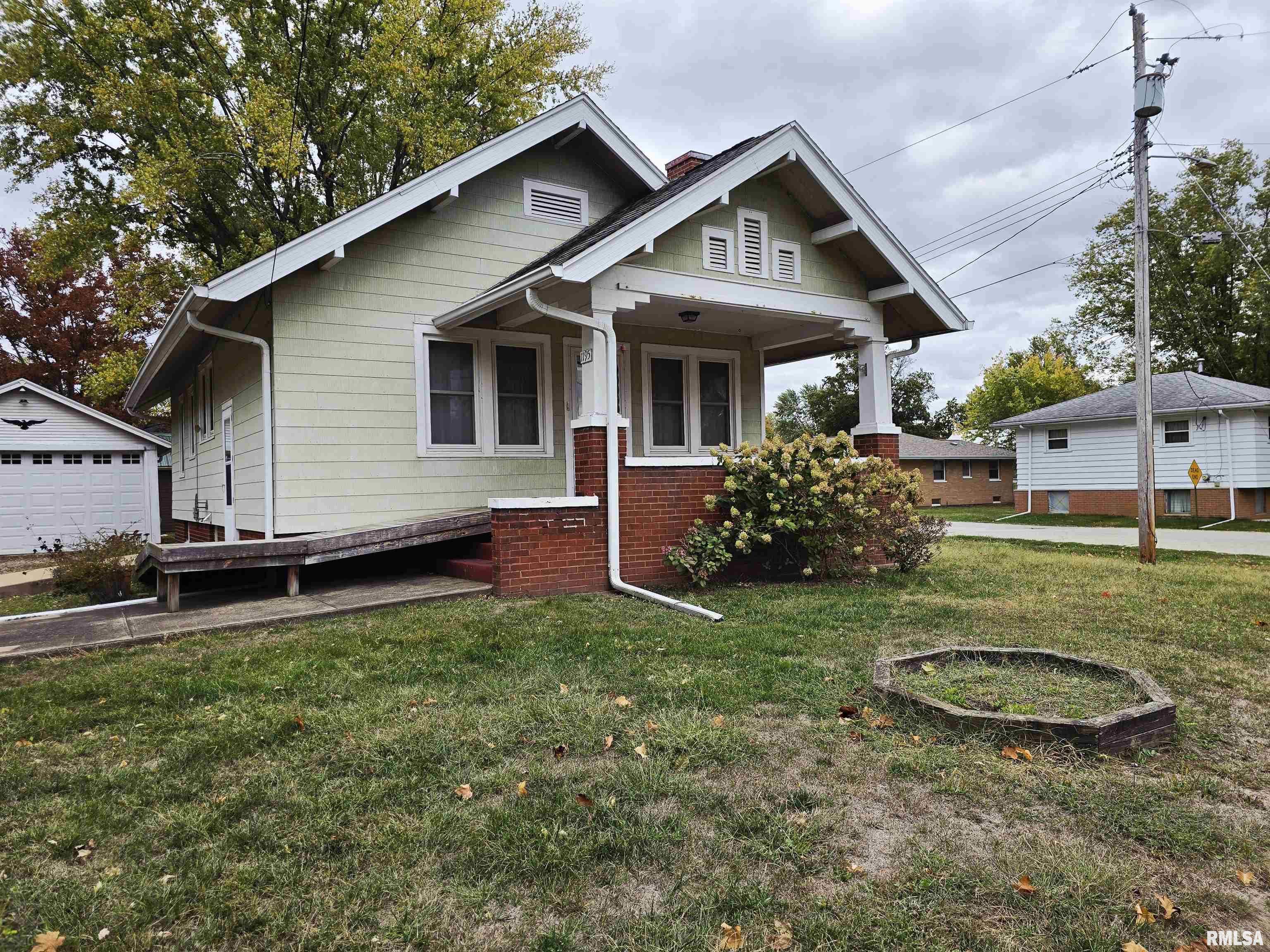 1195 South Main Street Canton, IL 61520 - Photo 2 of 40