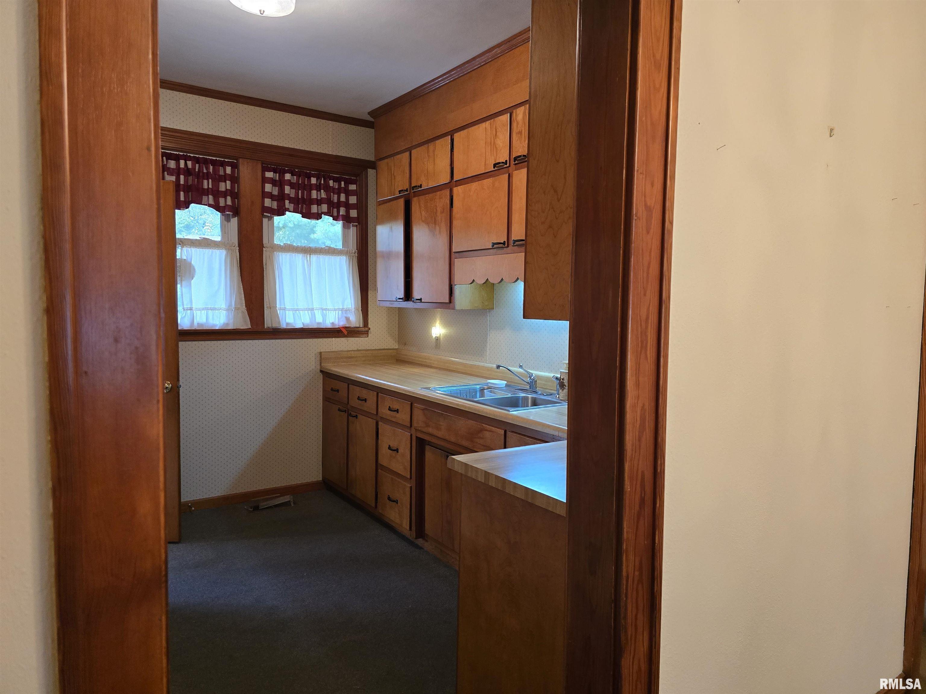 1195 South Main Street Canton, IL 61520 - Photo 23 of 40