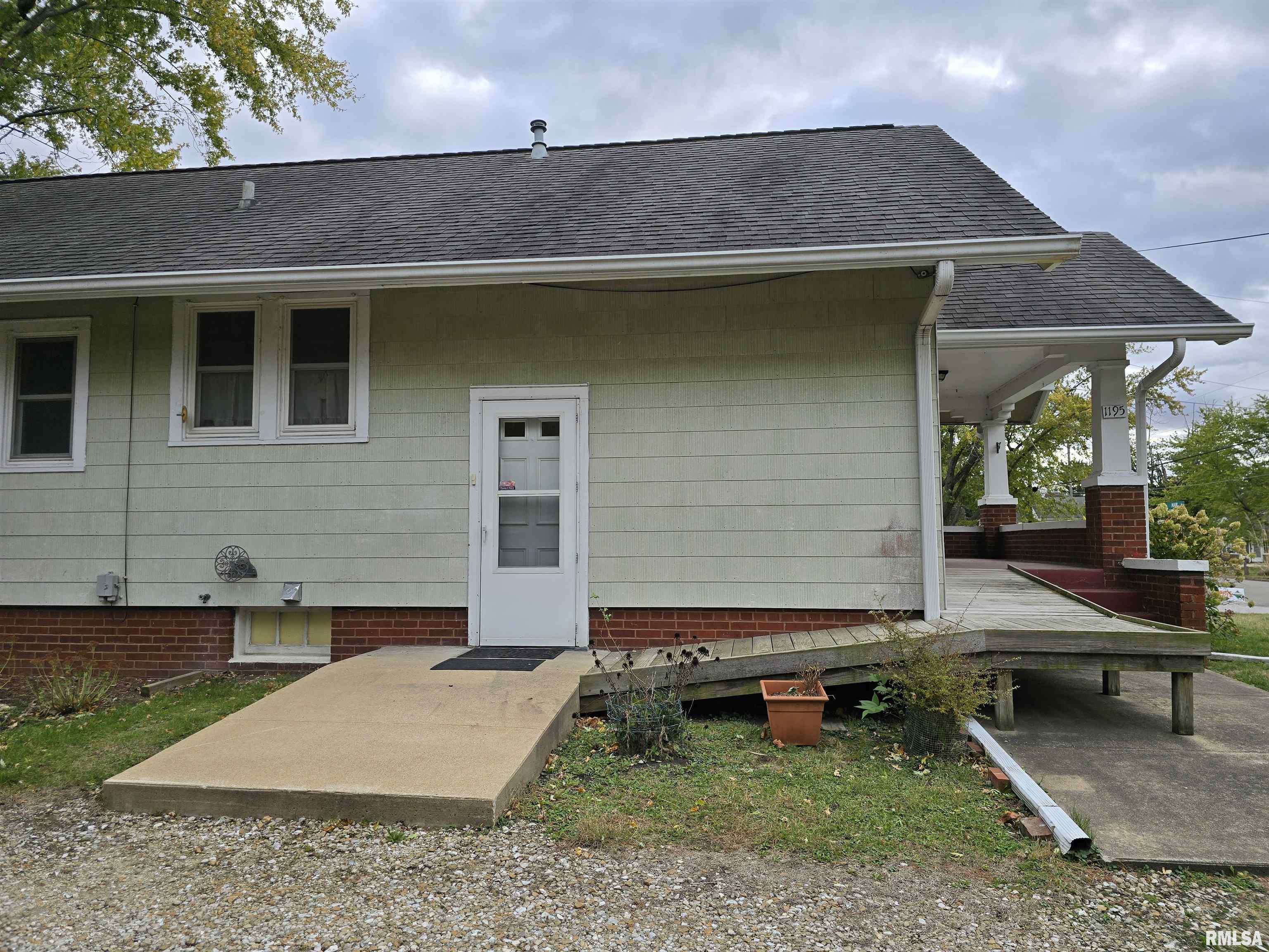 1195 South Main Street Canton, IL 61520 - Photo 36 of 40