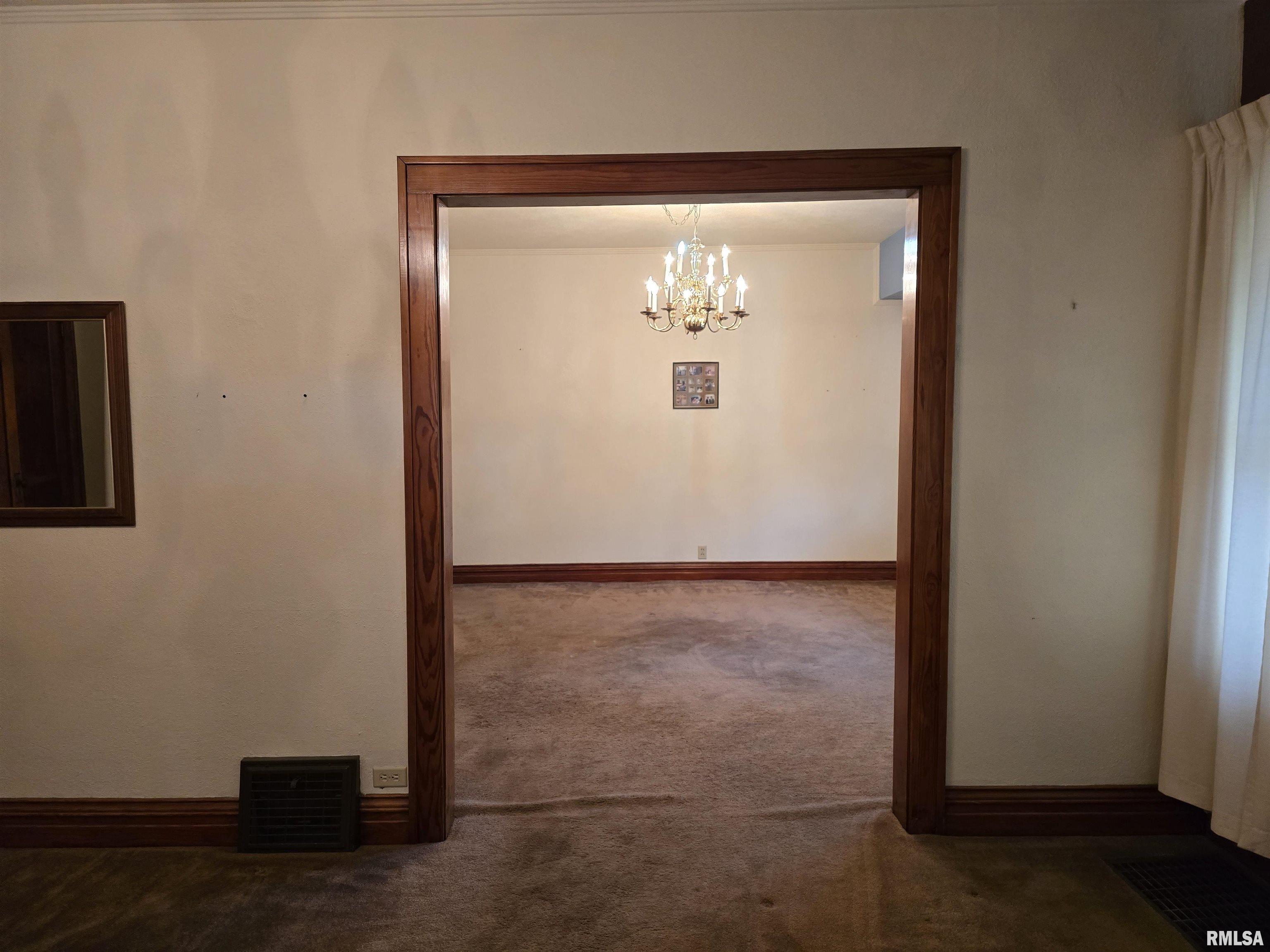 1195 South Main Street Canton, IL 61520 - Photo 9 of 40