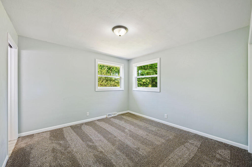 13607 Wolkins Road Buchanan, MI 49107 - Photo 13 of 33 15