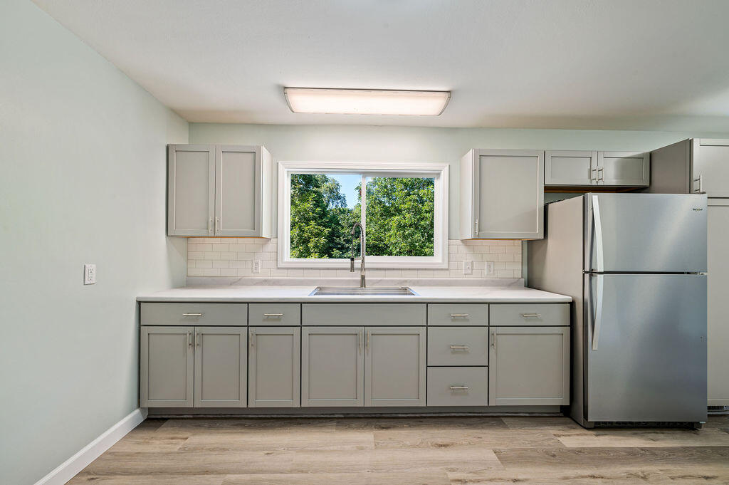 13607 Wolkins Road Buchanan, MI 49107 - Photo 9 of 33 11
