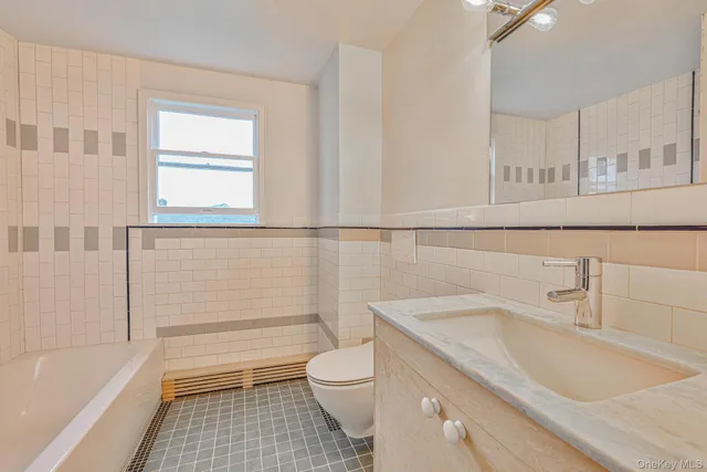 $925,000 | 129 Guenther Avenue, Valley Stream, NY 11580