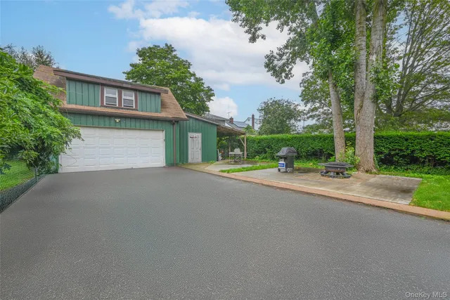 $925,000 | 129 Guenther Avenue, Valley Stream, NY 11580