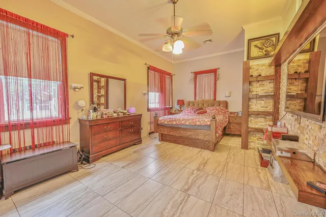 $925,000 | 129 Guenther Avenue, Valley Stream, NY 11580