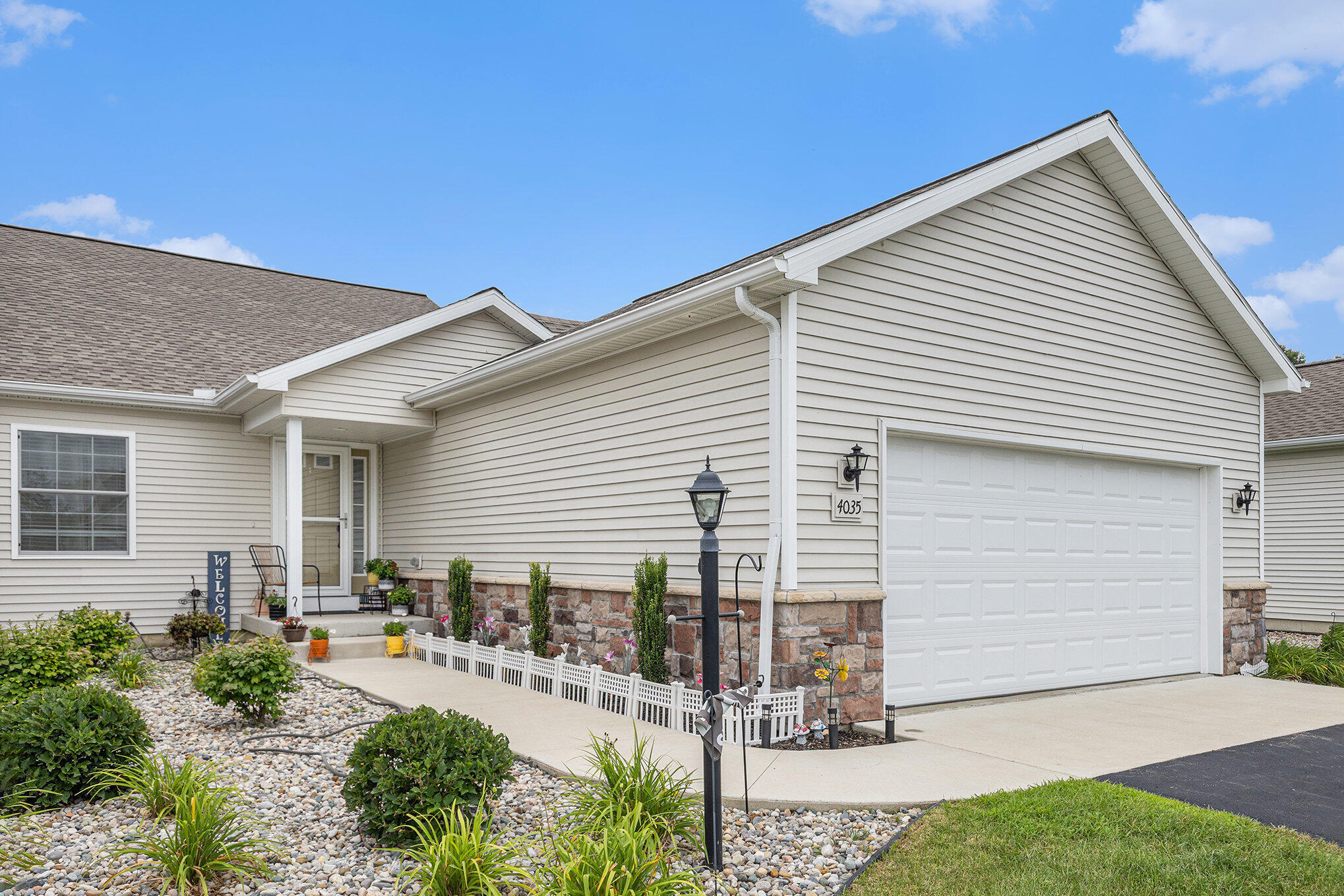 4035 Eastbridge Road, Unit 18 Stockbridge, MI 49285 - Photo 1 of 18 001_img_8639_67