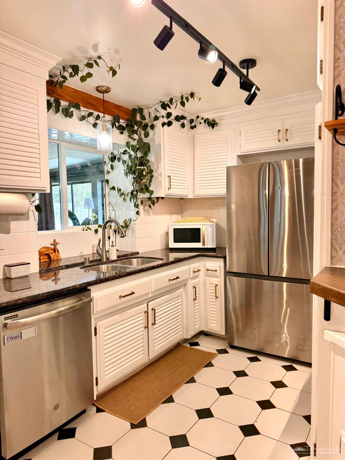 19713 Brite Valley Road Tehachapi, CA 93561 - Photo 13 of 67 Gallery Image 13