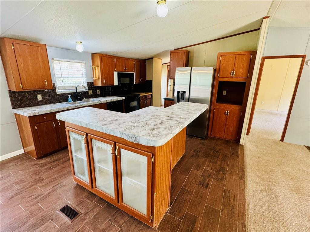 5062 Lampadoshia Road Waverly, GA 31565 - Photo 11 of 25 Kitchen