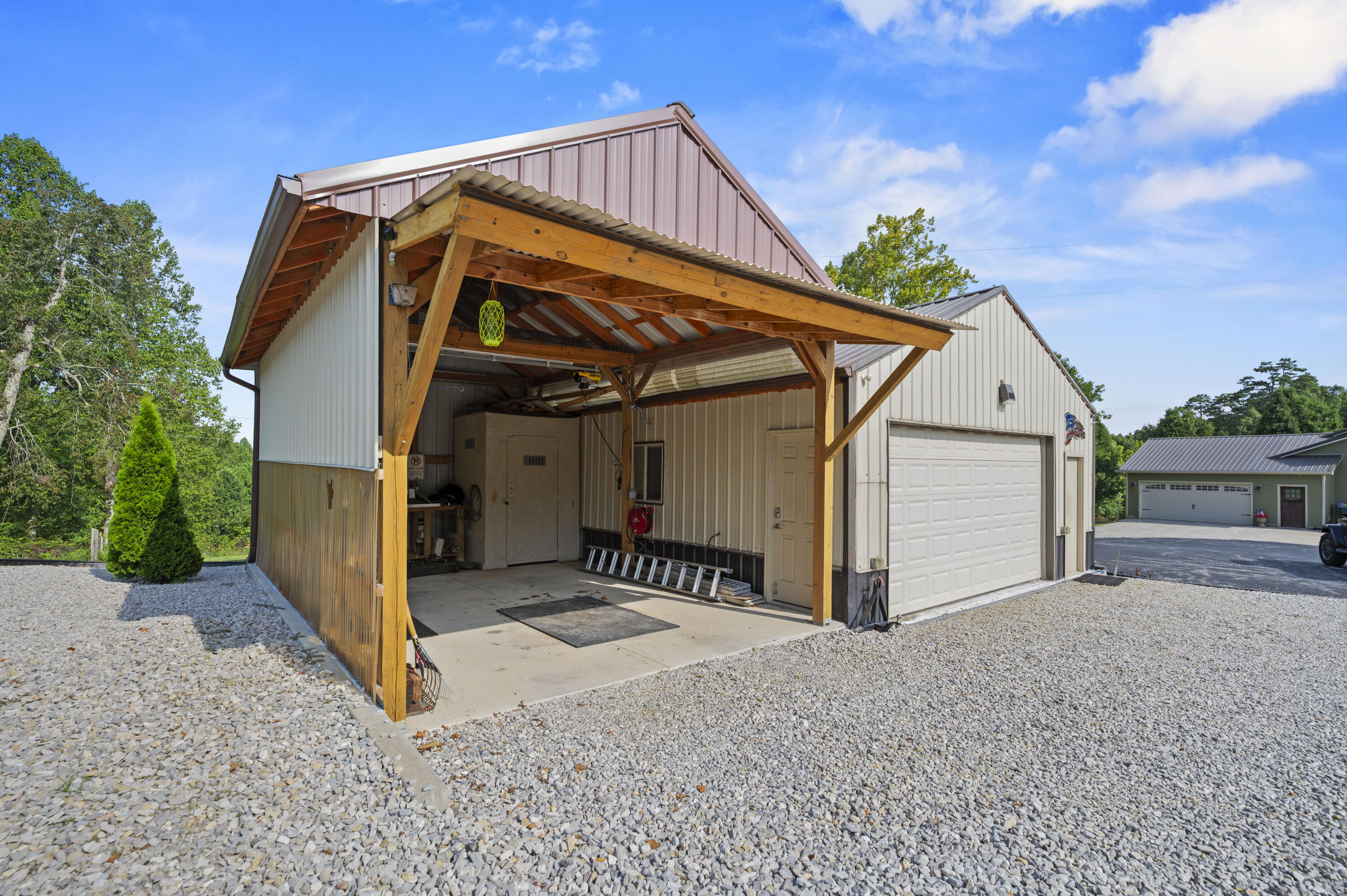 1662 South Tree Tower Road McKee, KY 40447 - Photo 3 of 88 20260814-1662-S-Tree-Tower-Rd-fh-162