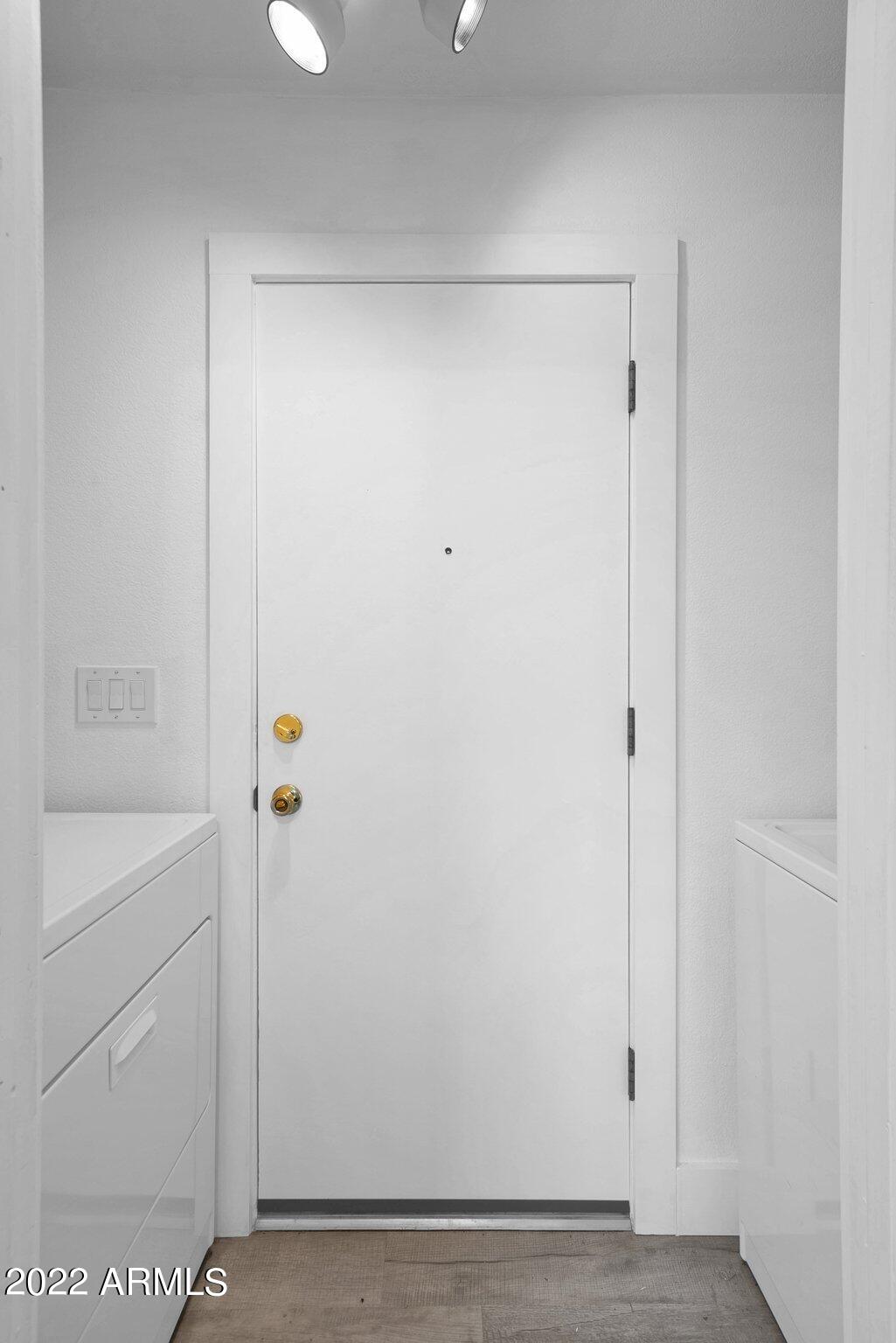 817 South Roca Mesa, AZ 85204 - Photo 11 of 51 36-web-or-mls-DSC07298