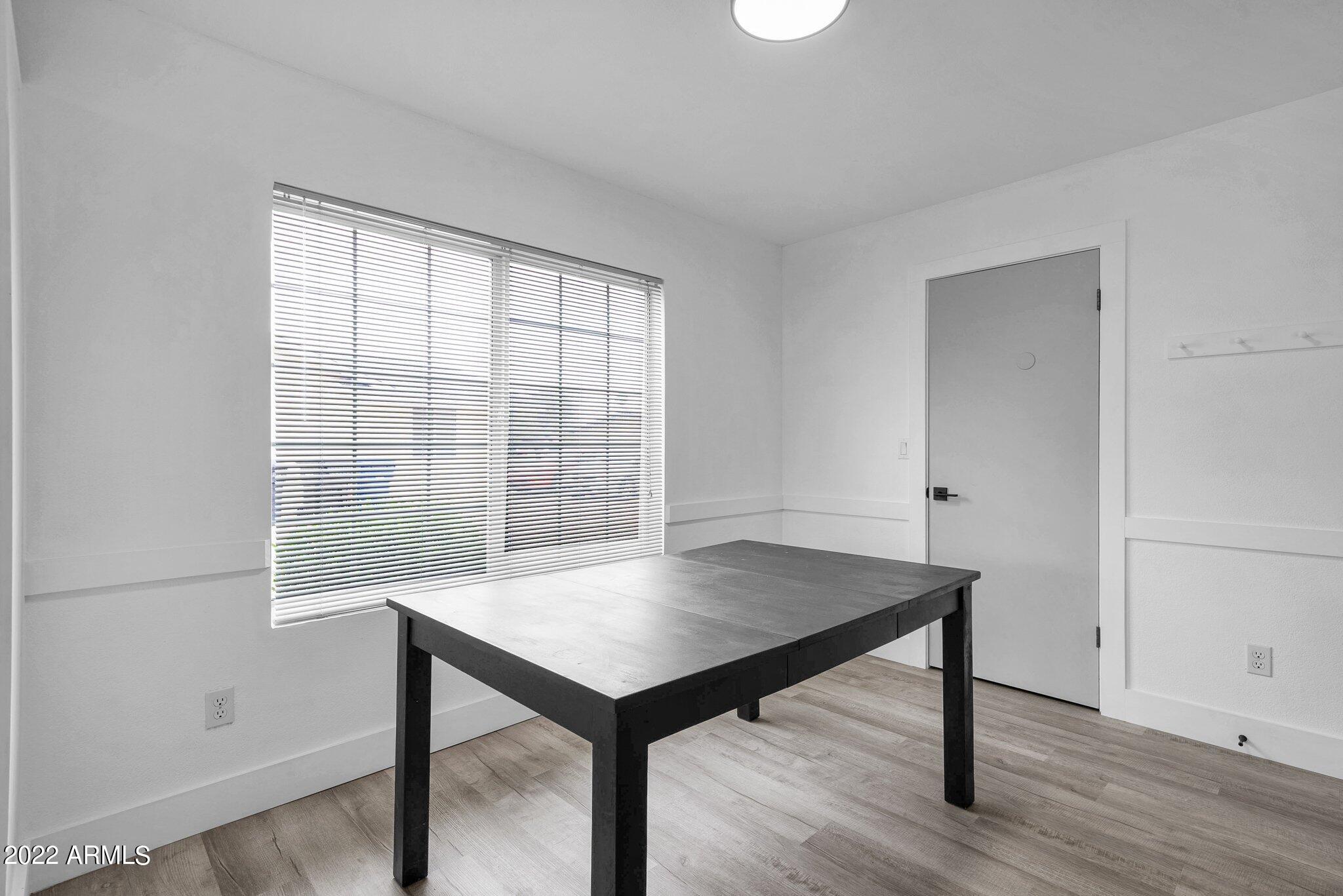 817 South Roca Mesa, AZ 85204 - Photo 7 of 51 32-web-or-mls-DSC07293