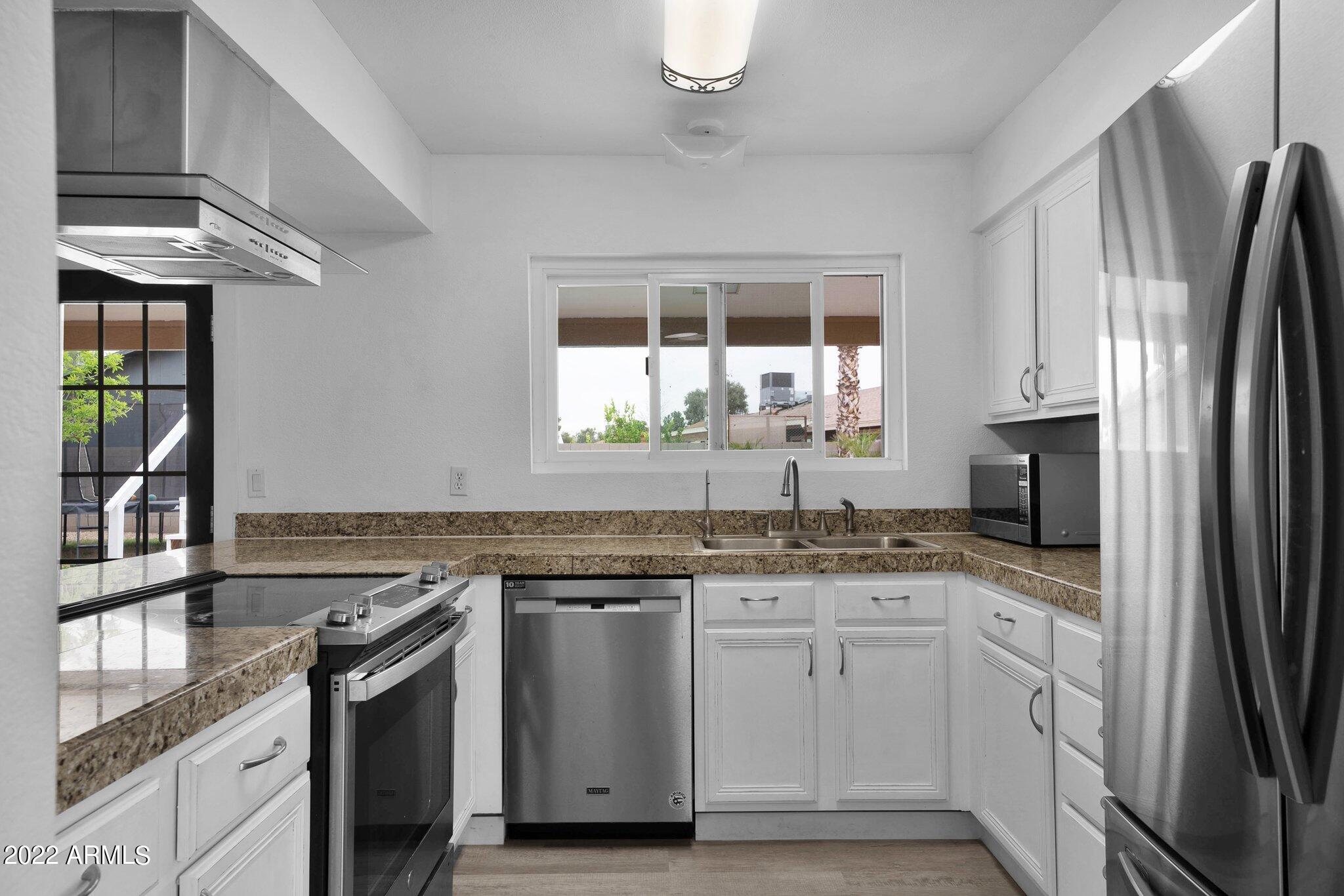 817 South Roca Mesa, AZ 85204 - Photo 8 of 51 33-web-or-mls-DSC07294