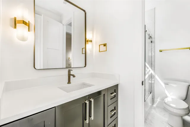 a view of a pathway of a house