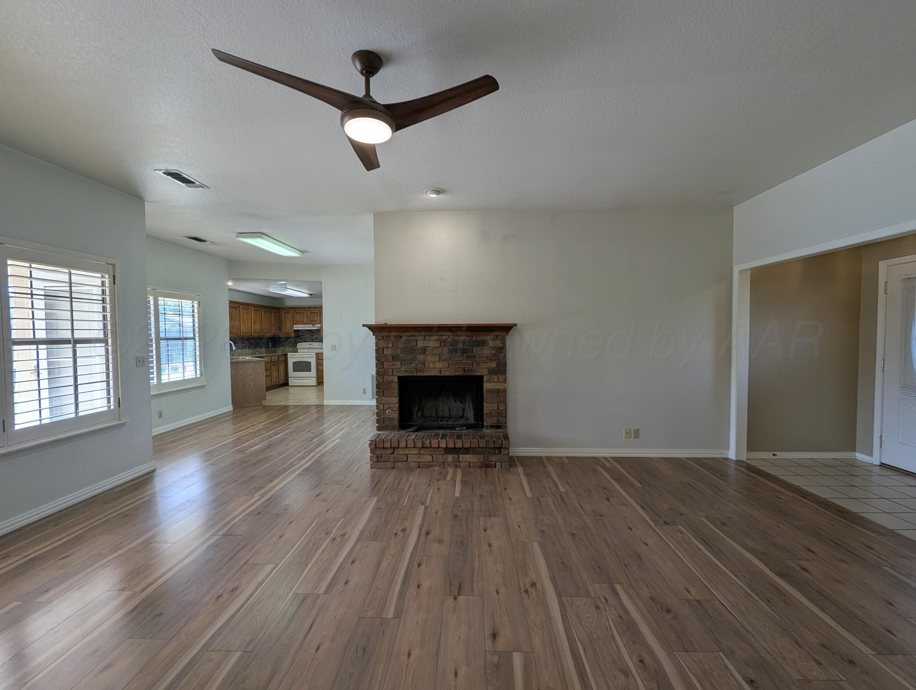 1101 Springfield Avenue Friona, TX 79035 - Photo 4 of 18 PXL_20260628_224014214