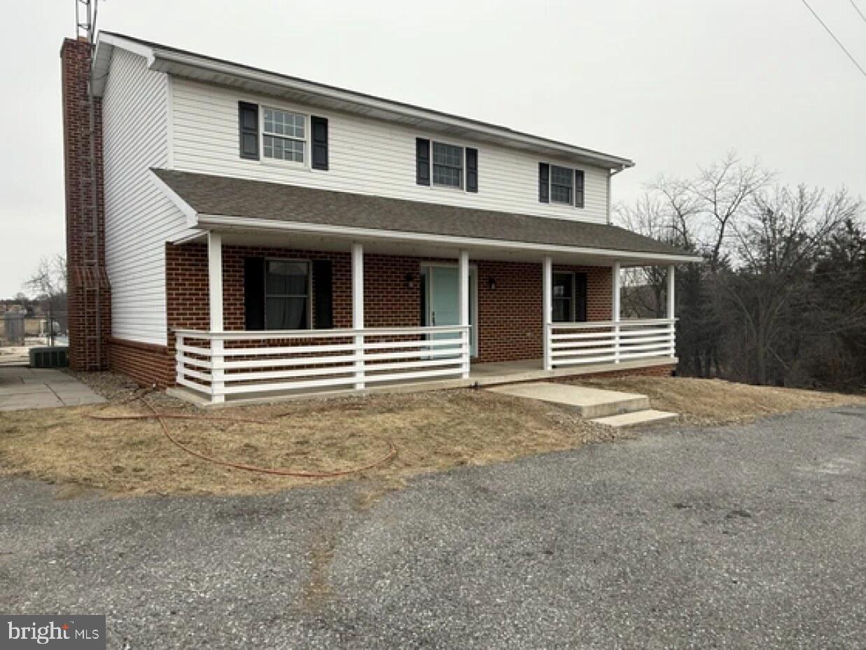 125 Hanna Road Newburg, PA 17240 - Photo 4 of 31