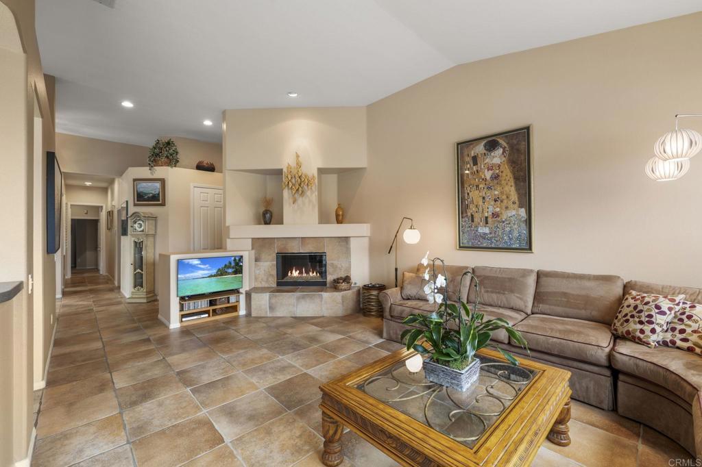 7073 Tatler Road Carlsbad, CA 92011 - Photo 5 of 24