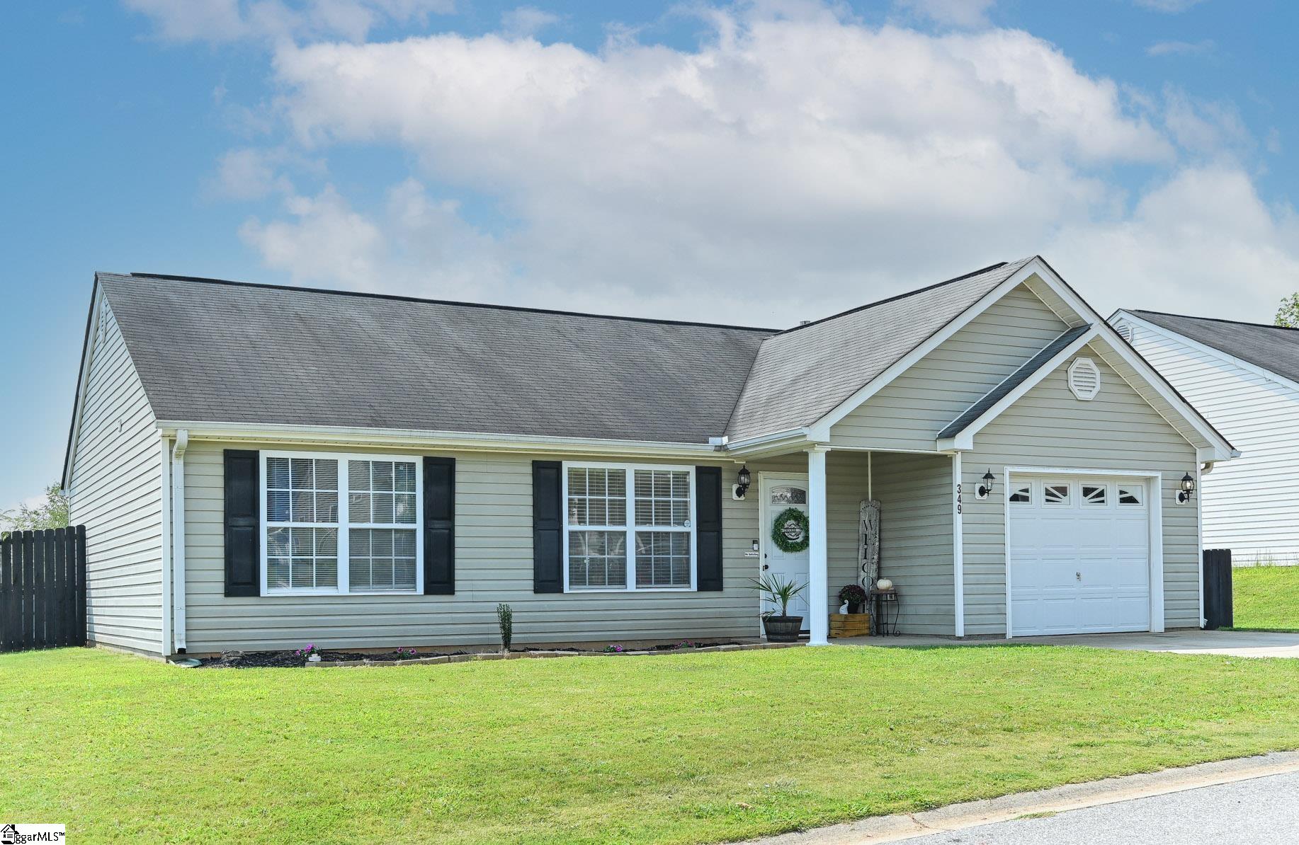349 Honor Road Duncan, SC 29334 - Photo 2 of 18 Gallery Image 2