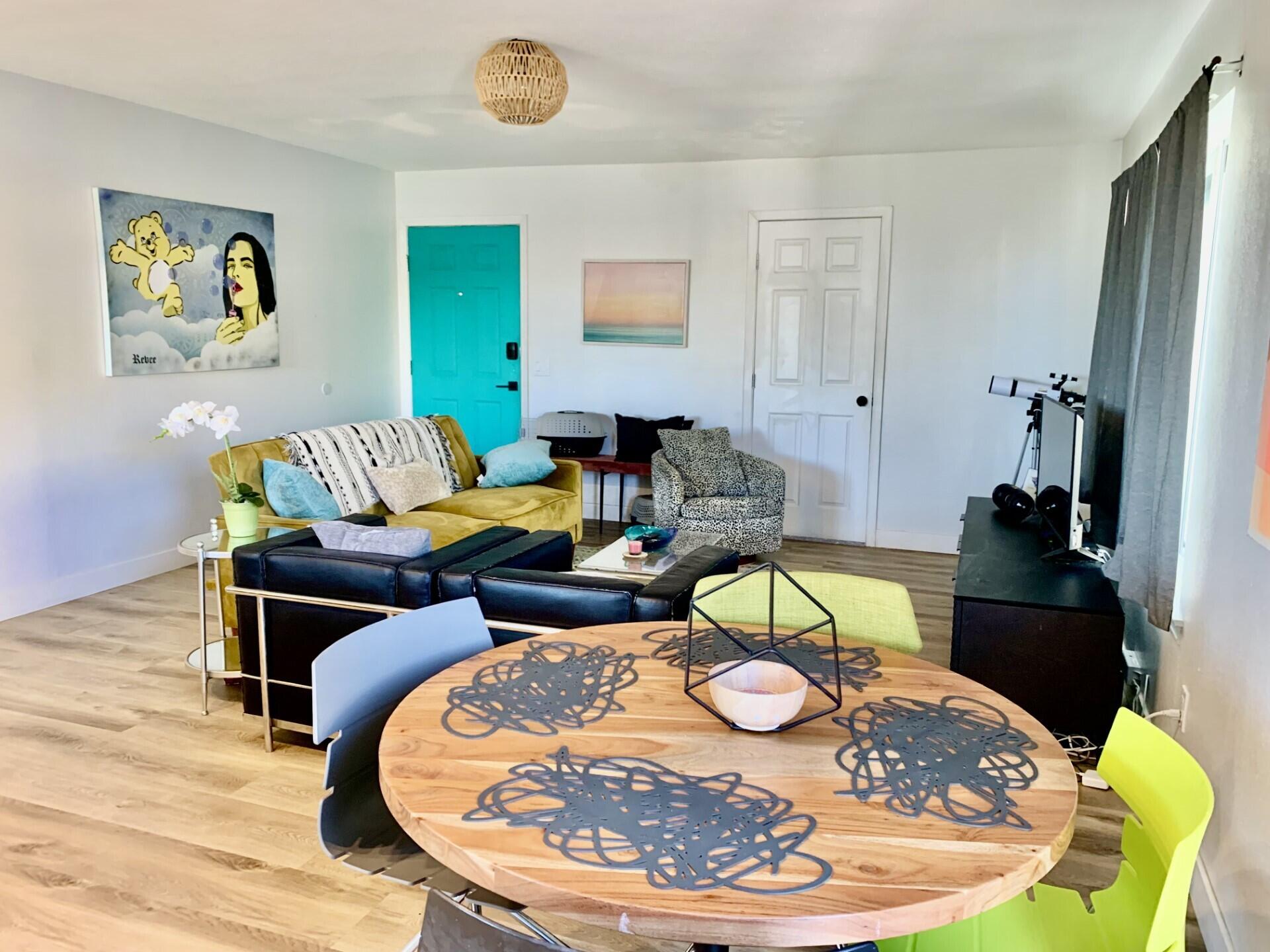 10386 Santa Cruz Road Desert Hot Springs, CA 92240 - Photo 29 of 38 Santa Cruz living & dining