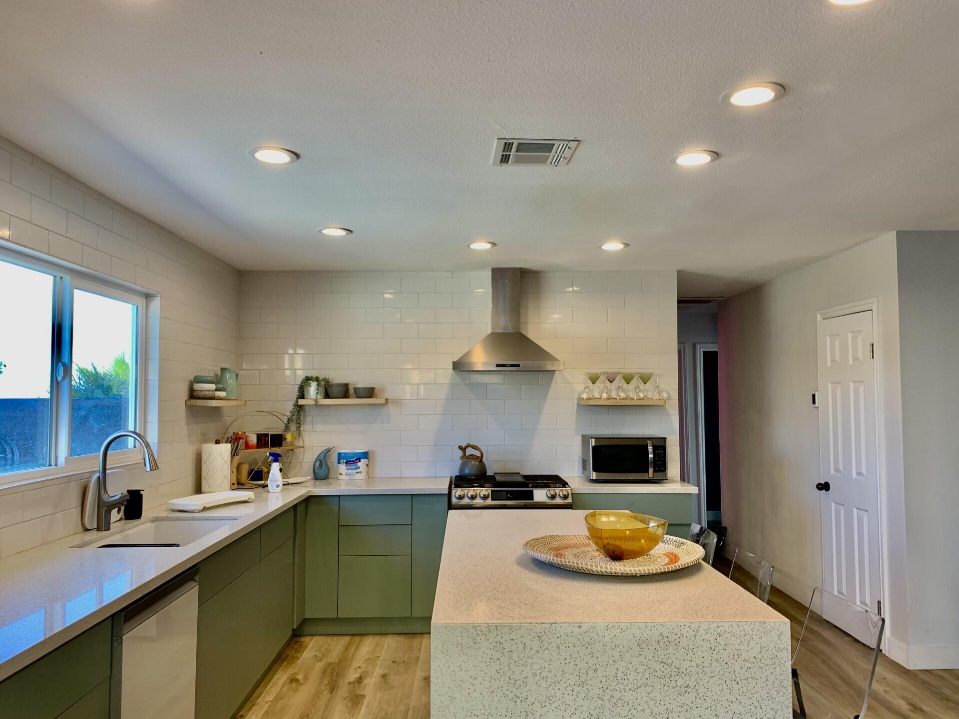 10386 Santa Cruz Road Desert Hot Springs, CA 92240 - Photo 6 of 38 Santa Cruz kitchen 3