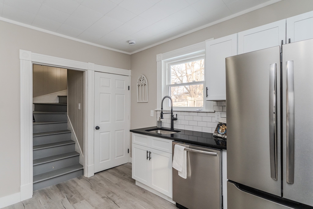 23 Prospect Street Ware, MA 01082 - Photo 3 of 40