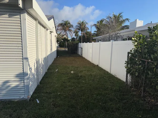 $2,750 | 116 Southeast 3rd Avenue, Boynton Beach, FL 33435