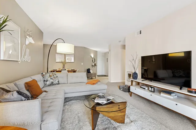 $2,346 | 1517 Westminster Drive, Unit 106, Naperville, IL 60563