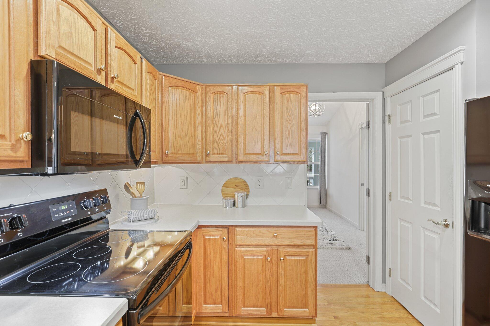 145 Rivers Edge Way Columbus, OH 43230 - Photo 17 of 69 Kitchen