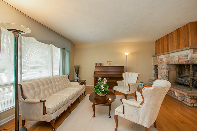 N727 Peter Road Wheaton, IL 60187 - Photo 13 of 24