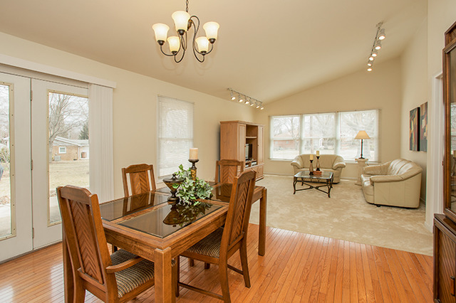 N727 Peter Road Wheaton, IL 60187 - Photo 4 of 24