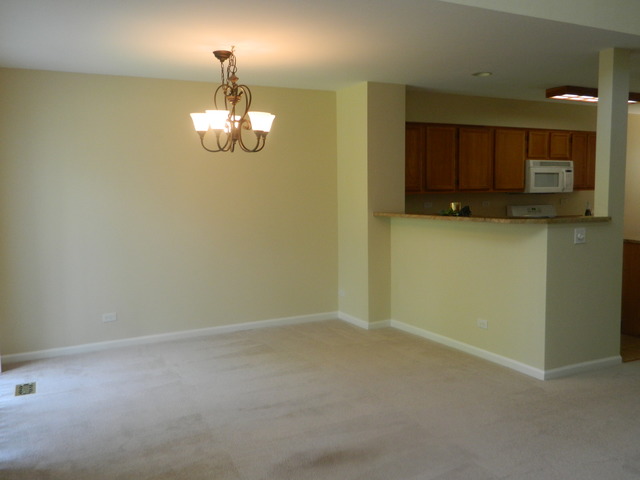 881 Brompton Court Carol Stream, IL 60188 - Photo 5 of 19 a view of kitchen with wooden floor