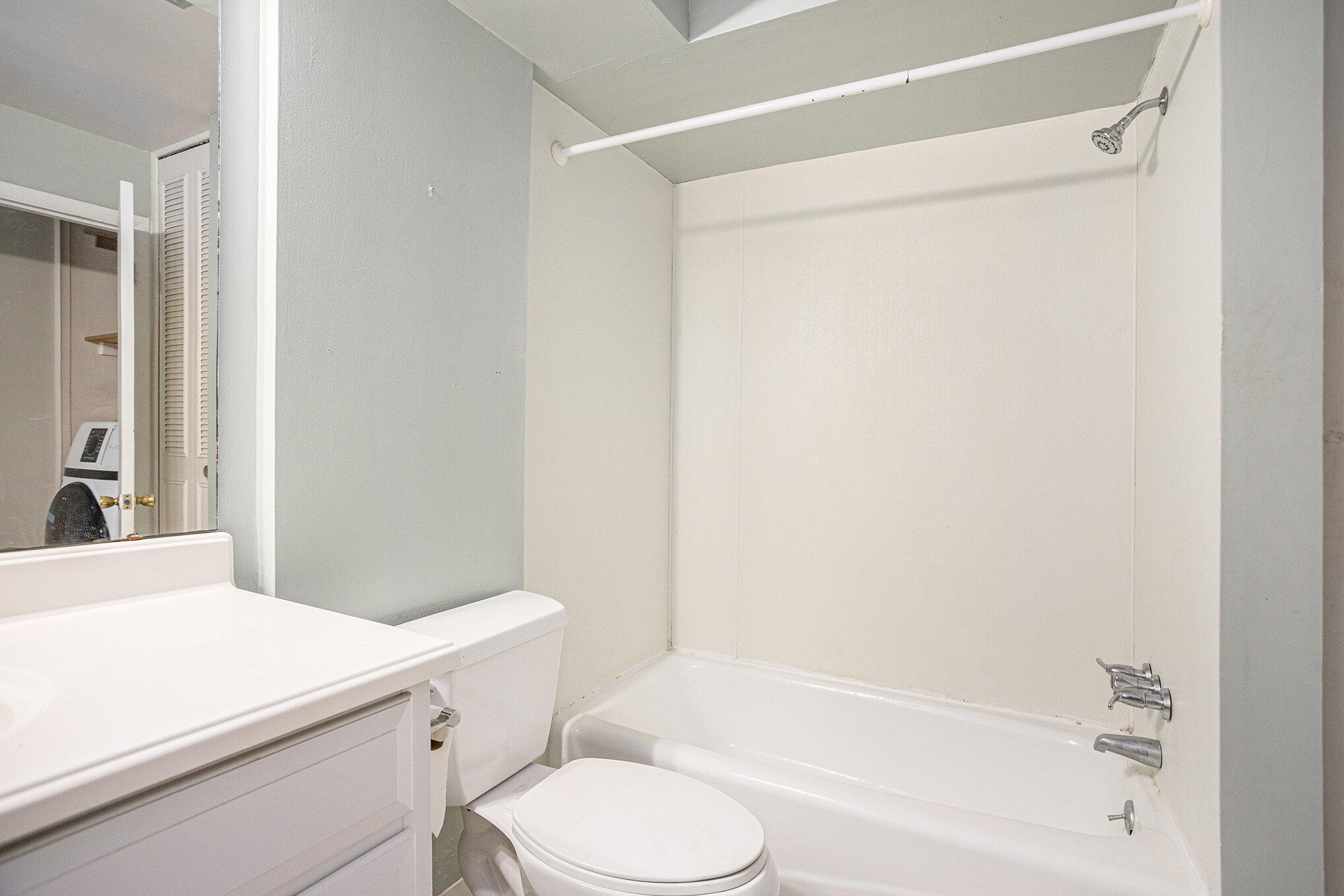 616 Lynn Avenue, Unit 23 Kalamazoo, MI 49008 - Photo 16 of 20 016_file_615