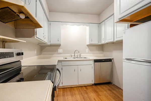 $115,000 | 616 Lynn Avenue, Unit 23, Kalamazoo, MI 49008