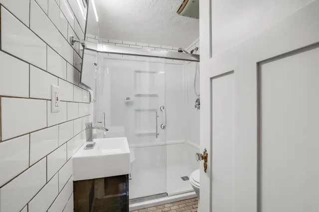 $344,900 | 698 Larpenteur Avenue West, St. Paul, MN 55113