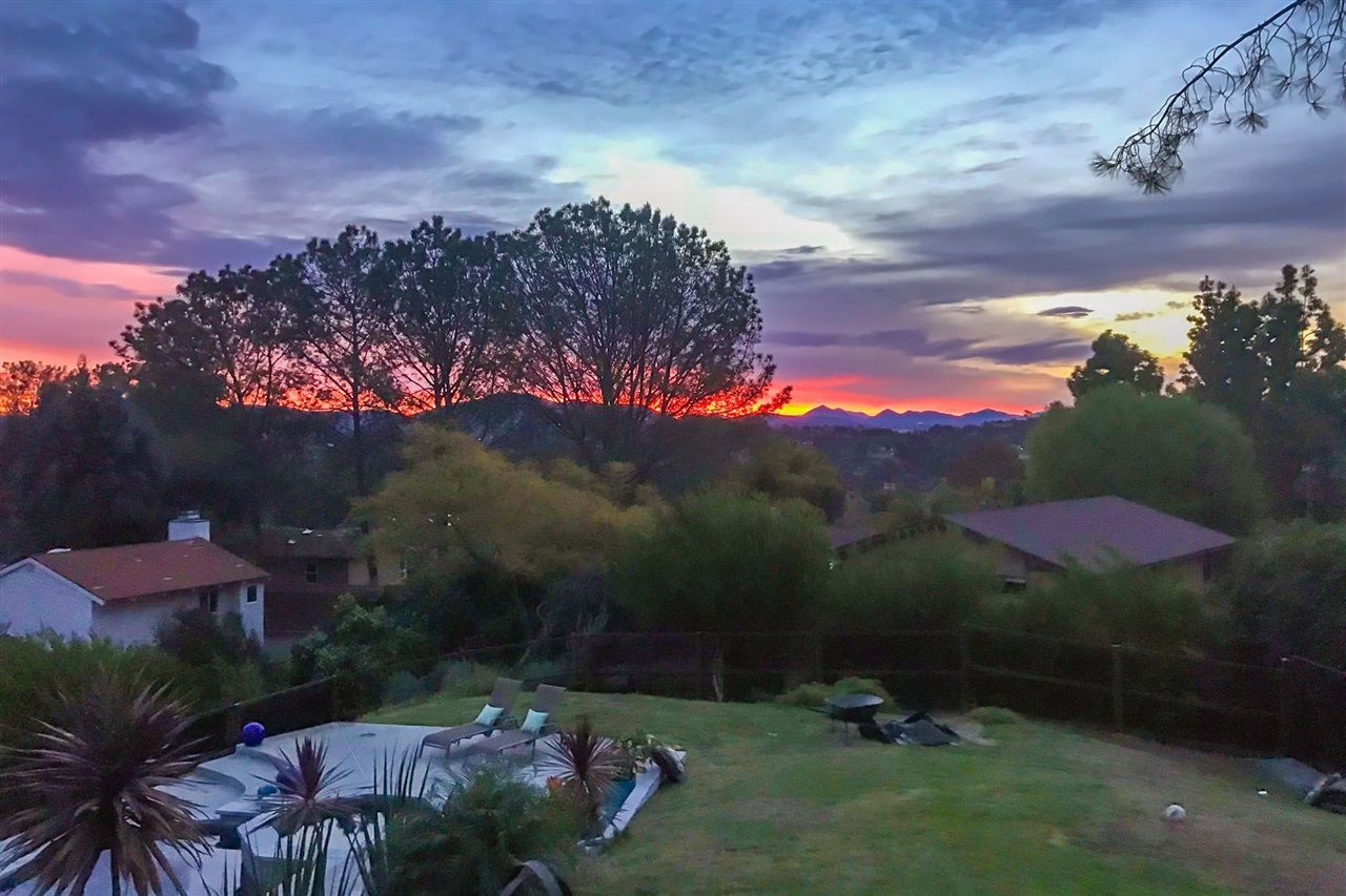 590 Rancho Santa Fe Road Encinitas, CA 92024 - Photo 2 of 25