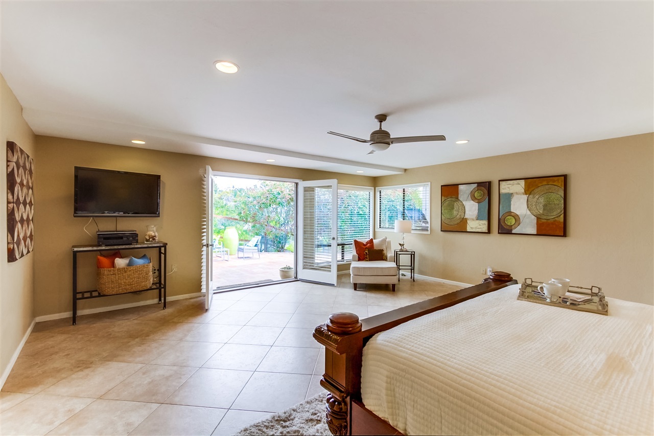 590 Rancho Santa Fe Road Encinitas, CA 92024 - Photo 12 of 25 Master bedroom~french doors to private patio