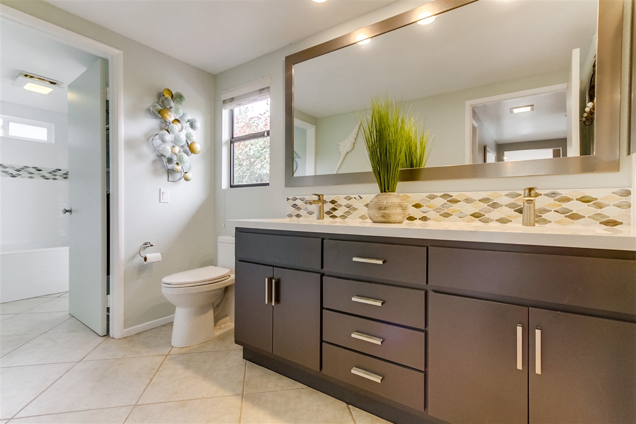590 Rancho Santa Fe Road Encinitas, CA 92024 - Photo 18 of 25 2nd full bath- remodeled