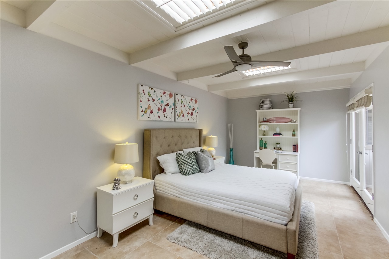 590 Rancho Santa Fe Road Encinitas, CA 92024 - Photo 20 of 25 3rd bedroom