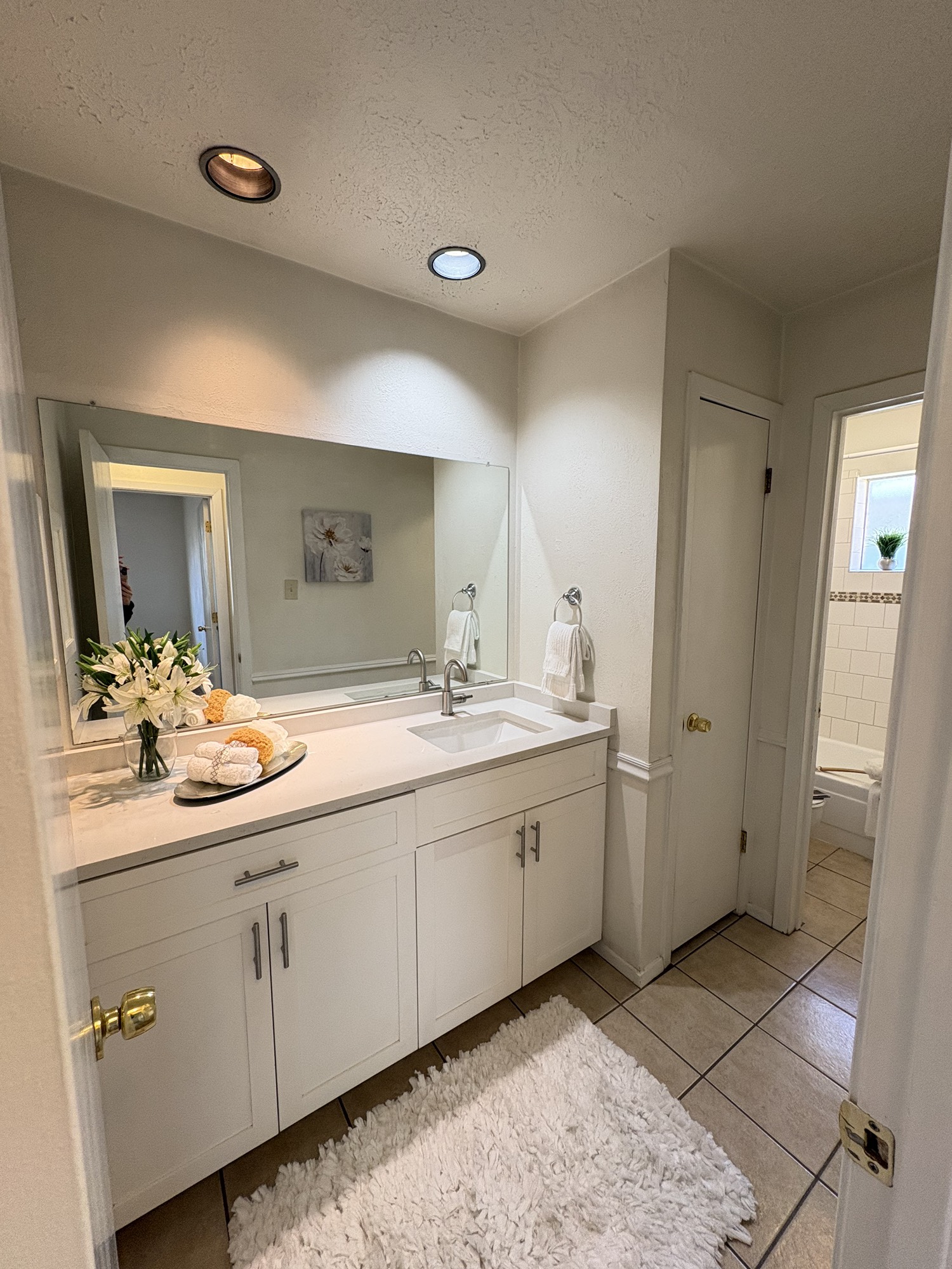 4834 Bridgemont Lane Spring, TX 77388 - Photo 20 of 23 Secondary Bathroom