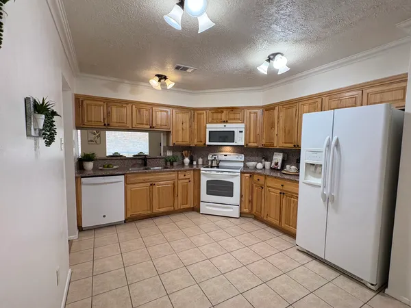$1,800 | 4834 Bridgemont Lane, Spring, TX 77388