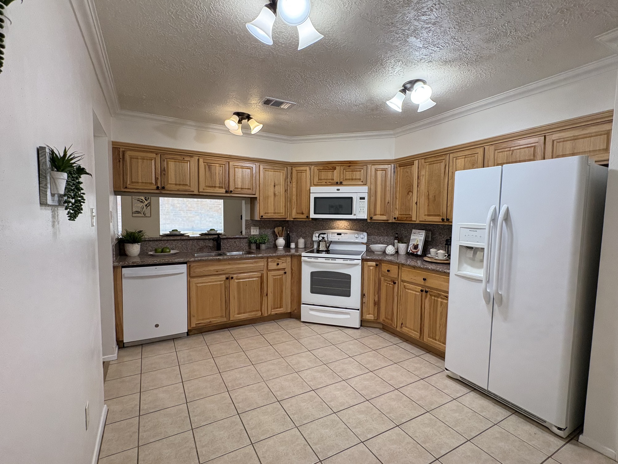 4834 Bridgemont Lane Spring, TX 77388 - Photo 7 of 23 Refrigerator Included
