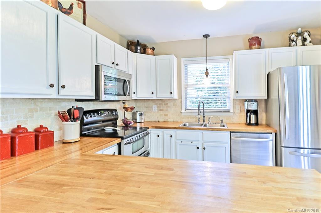 7601 Watercrest Road Charlotte, NC 28210 - Photo 17 of 45