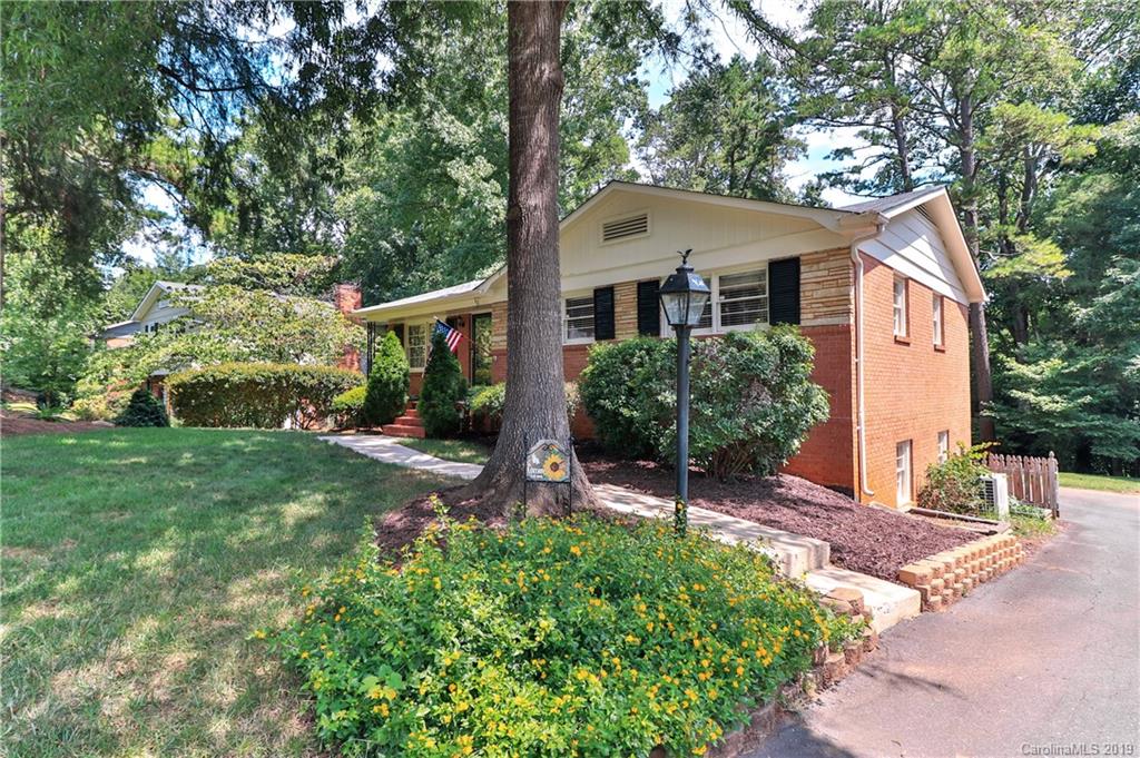 7601 Watercrest Road Charlotte, NC 28210 - Photo 4 of 45