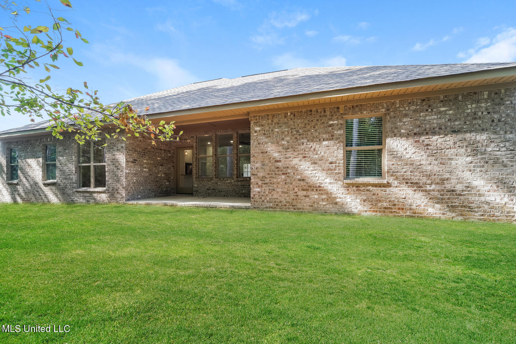 154 Shelby Mae Circle Brandon, MS 39042 - Photo 14 of 14 rear-view-13117361