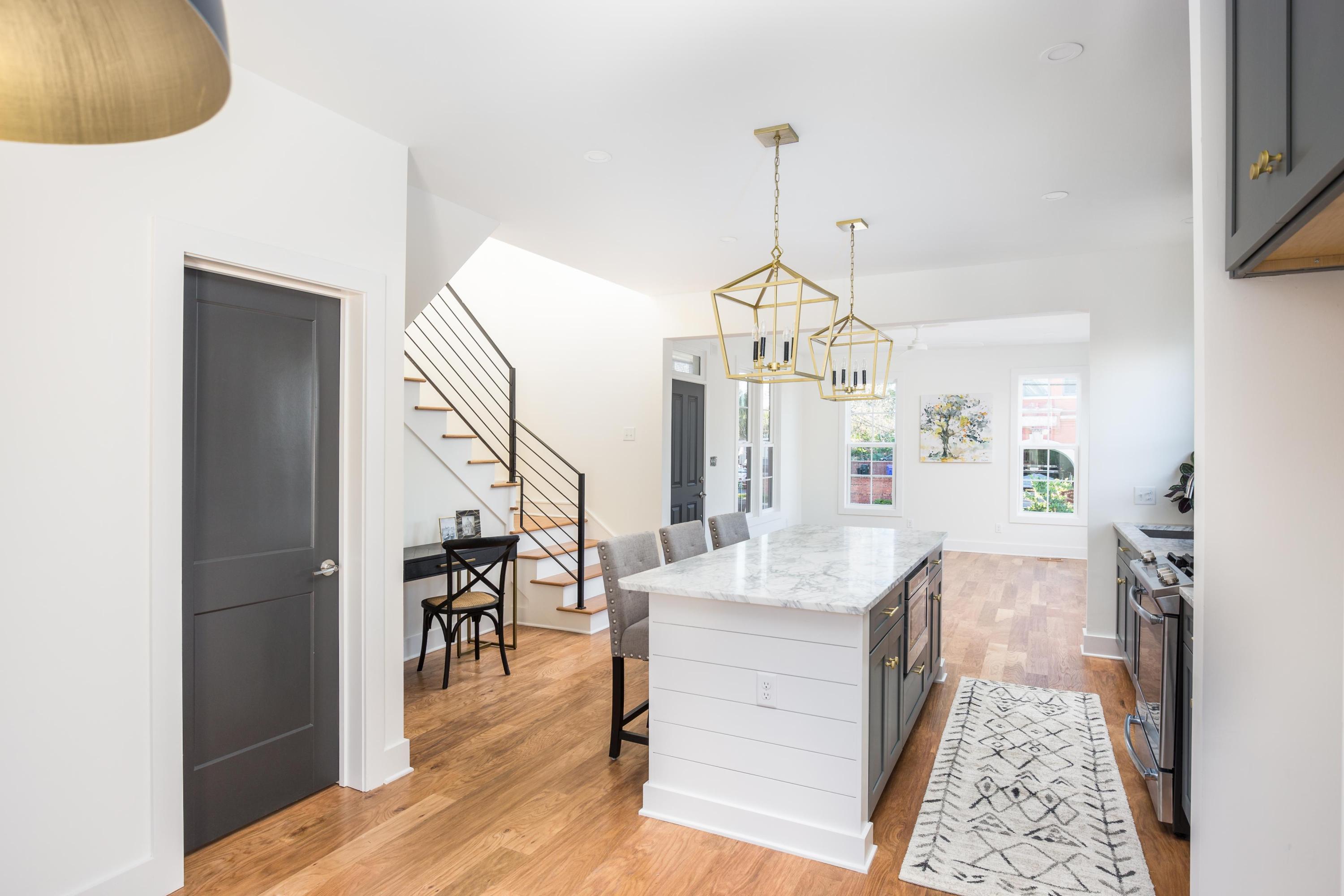 371 Huger Street Charleston, SC 29403 - Photo 5 of 53 5