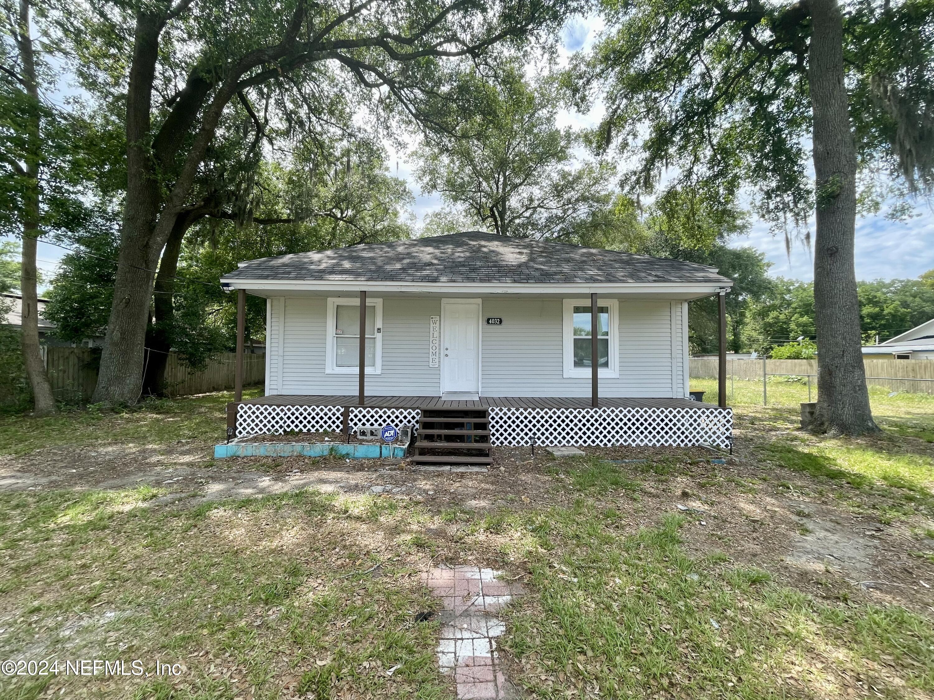 4032 Grant Road Jacksonville, FL 32207 - Photo 1 of 23 IMG_9272