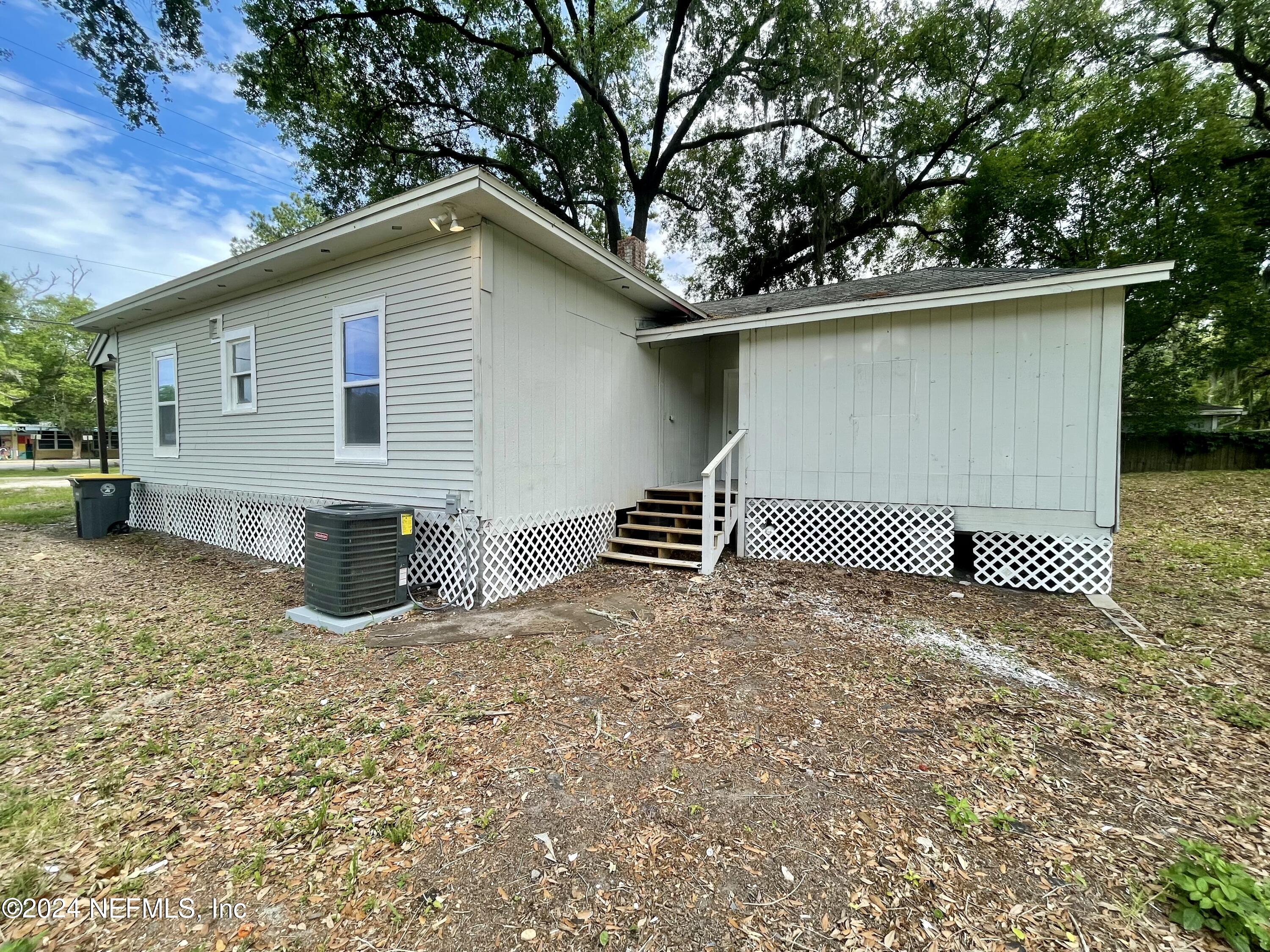 4032 Grant Road Jacksonville, FL 32207 - Photo 5 of 23 IMG_9286